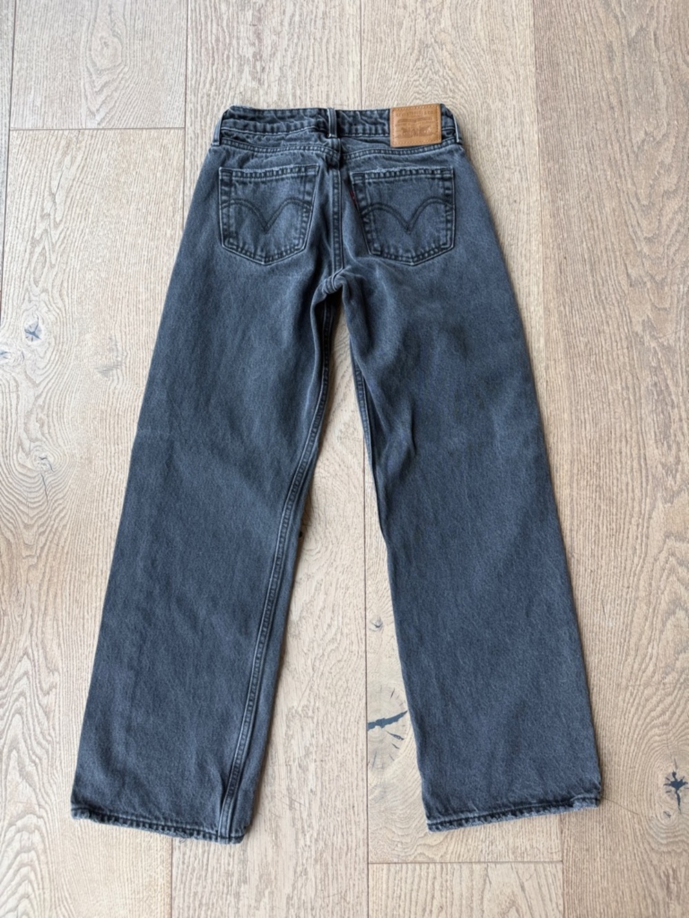 3 pairs Levi's Women’s Low Loose Jeans - Dark Blue, Light Blue, Black Washes - Picture 12 of 12